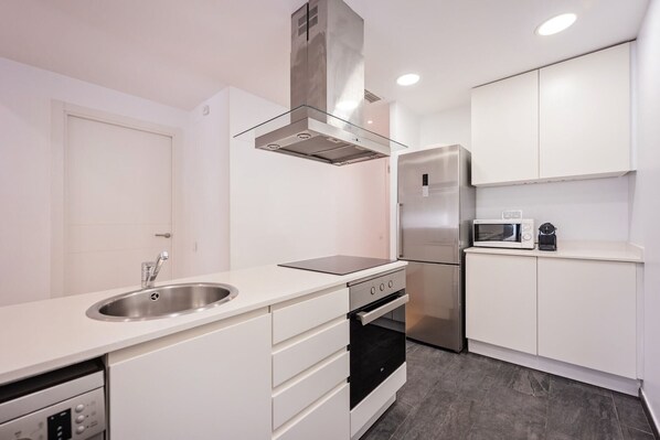 Fridge, microwave, oven, dishwasher