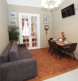 Smart TV - Charming Apartment Opposite the Vienna State Opera (Wien)