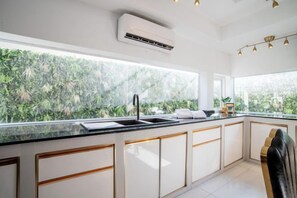 Unclassified image, 4 of 34, button - Art Pool Villa (Pattaya)