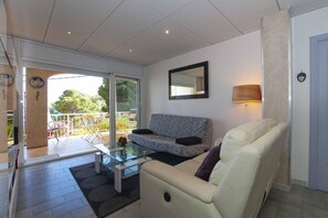 Smart TV - Apartment in Roses with Sea Views & Pool (Rosas / Roses)
