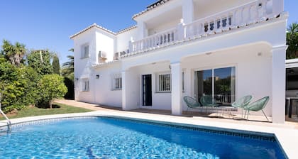 Villa Blue Skies Calahonda