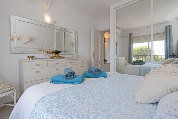2 habitaciones, tabla de planchar con plancha y wifi gratis