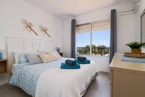 2 soverom, strykejern/-brett, wi-fi (inkludert) og sengetøy