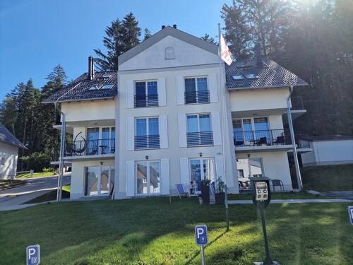 Deluxe Apartment direkt am Lipnosee
