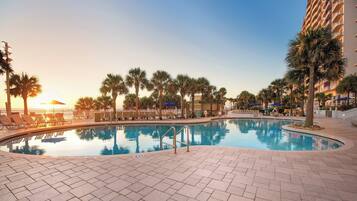 Indoor pool, 3 outdoor pools