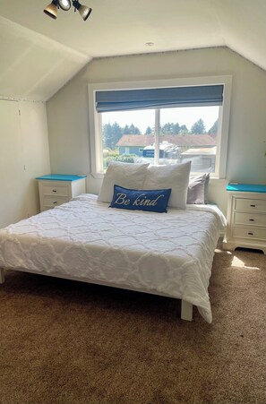 4 Schlafzimmer, Schreibtisch, Bügeleisen/Bügelbrett, kostenloses WLAN