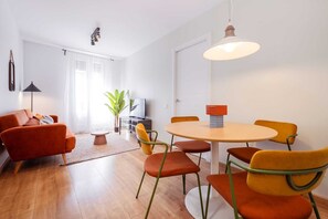 Dining - Sweett | Urgell 301 - Two Bedroom Apartment, Sleeps 3 (Barcelona)