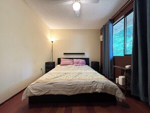 4 quartos, ferros/tábuas de passar roupa, Wi-Fi, roupa de cama