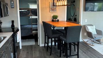 1 makuuhuone, silitysrauta/-lauta, ilmainen Wi-Fi, vuodevaatteet