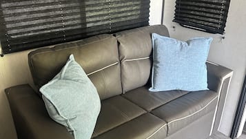 Tv och eldstad