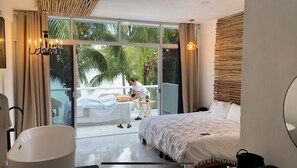 Deluxe Double Room, Lagoon View | Spa treatment | Massages on the beach