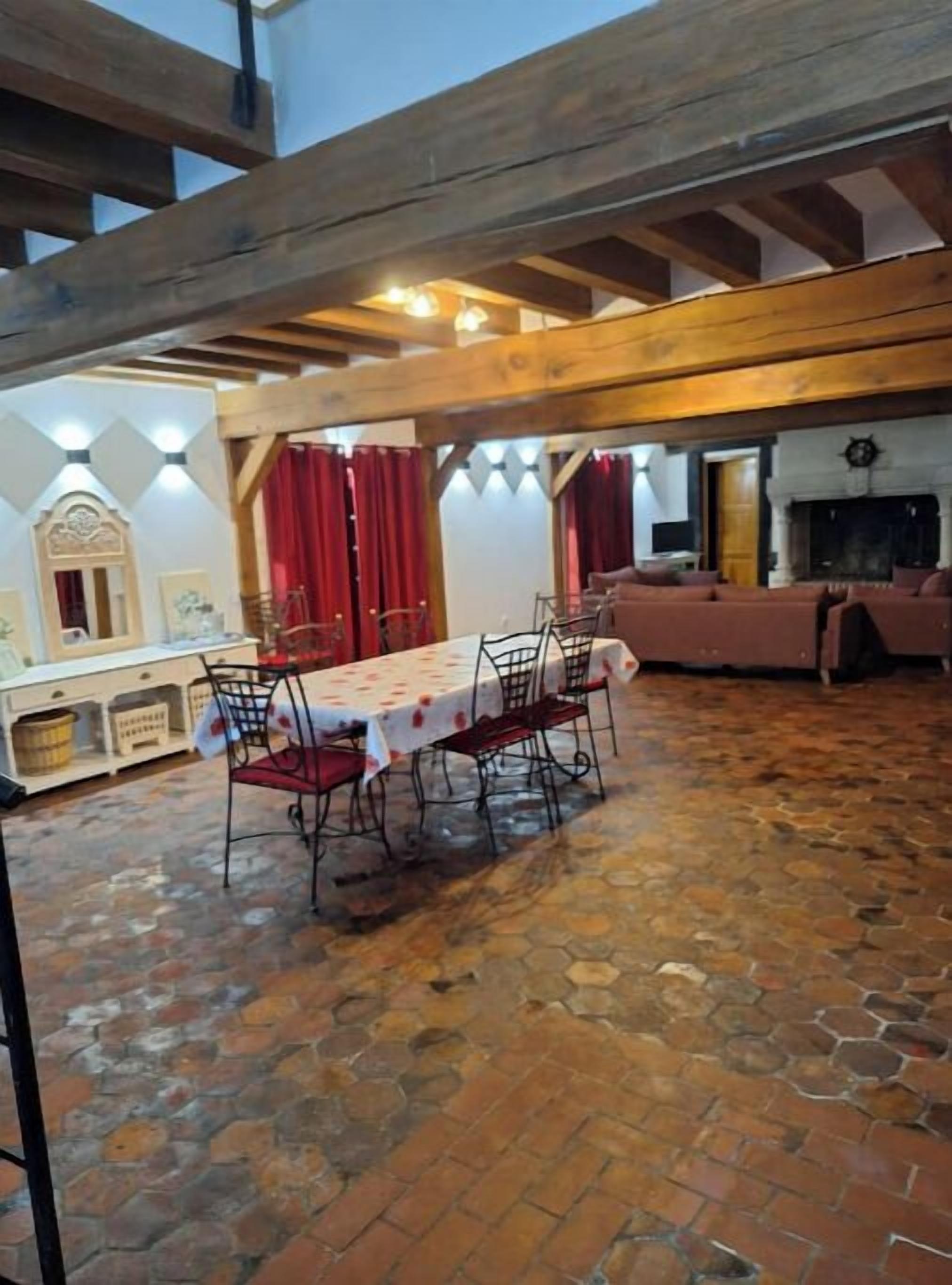 Lovely Traditional Manor New 2025 Pool (Group Up To 26x) - Normandie