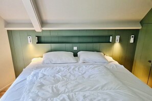 Travel cot, free WiFi, bed sheets - Sieta Comfortable holiday residence (Ballum Ameland)