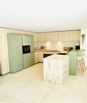 Stovetop, dining tables