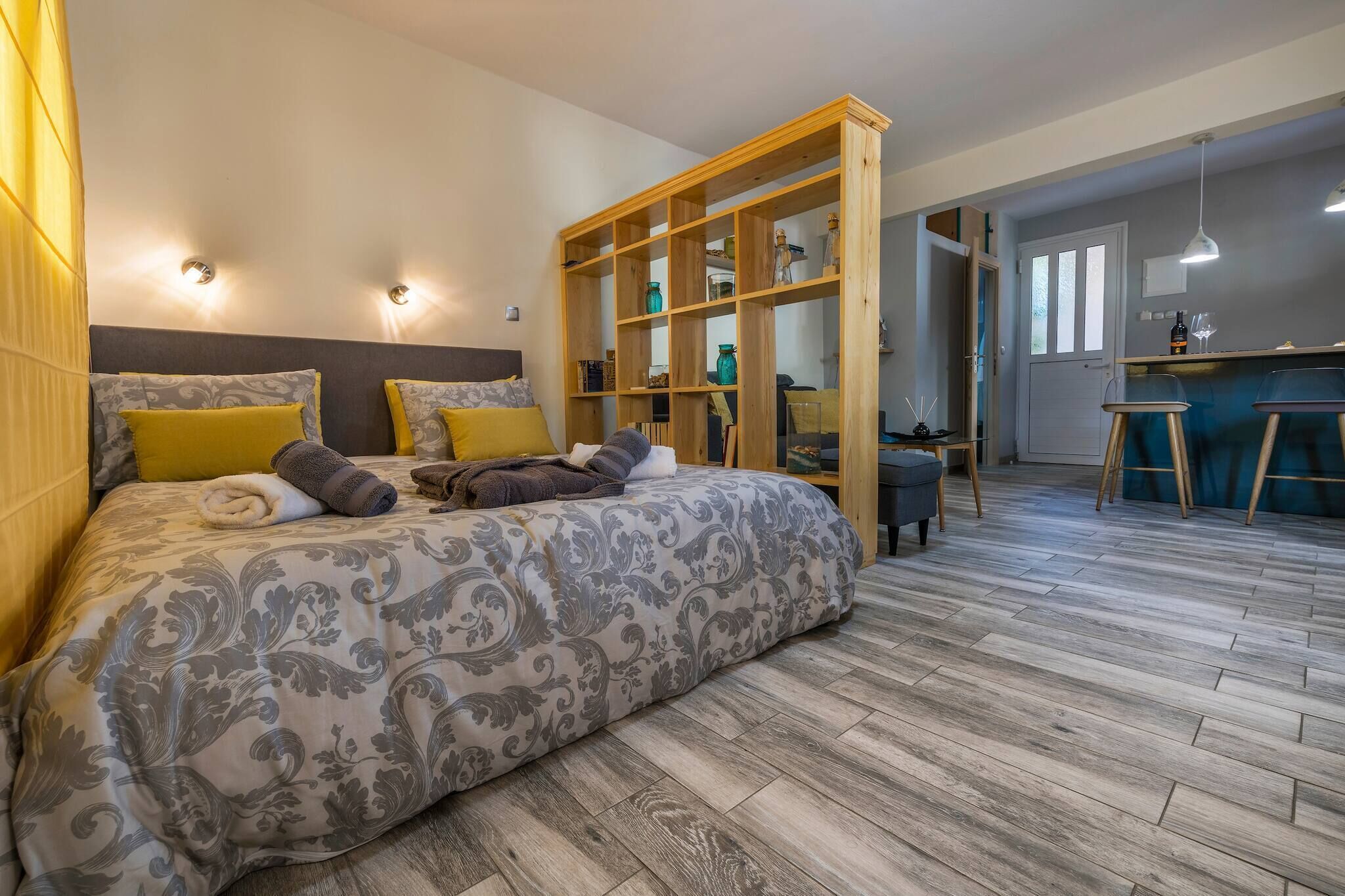 1 bedroom, iron/ironing board, internet, bed sheets