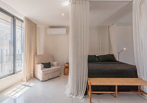 1 Schlafzimmer, Schreibtisch, Bügeleisen/Bügelbrett, Reisekinderbett