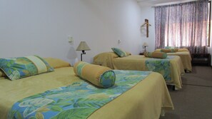 Desk, free WiFi - Hotel Sueño Tranquilo (Quepos)