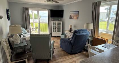 First floor 2-bedroom condo in Minnesott Beach, NC. Pool and Neuse River