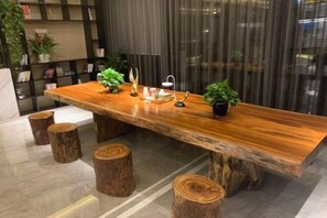 Dining - Waiting Hotel (Cao'An Road) (Shanghai)