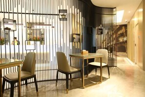 Restaurant - Waiting Hotel (Cao'An Road) (Shanghai)