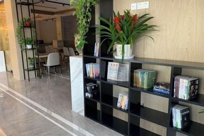 المنشأة من الداخل