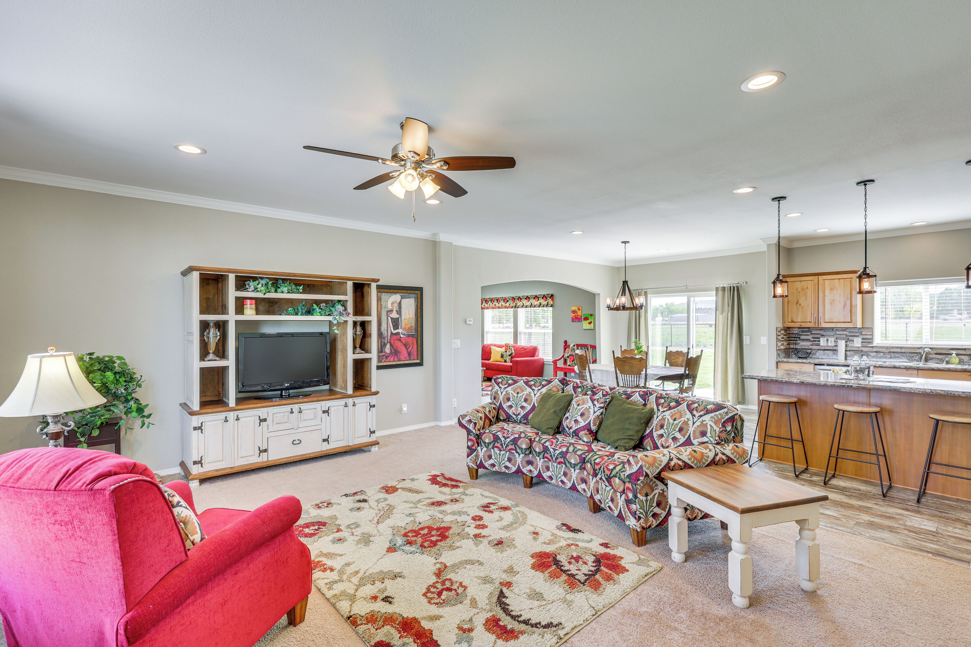 Aztec Vacation Rental | 4BR | 2BA | 2,000 Sq Ft | 4 Steps to Enter