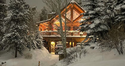 Sauna & Hot Tub: Mtn-View Retreat in Silverthorne!
