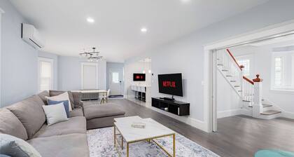 New England Traditional x Modern, 5 Bedrooms, Office, 8ppl