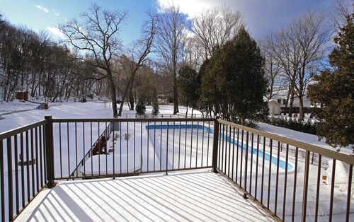 Peaceful Haven by the St-Lawrence