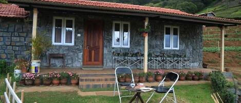 Family Villa, Mountain View