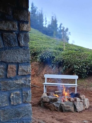 Egyptian cotton sheets, premium bedding, bed sheets - Wild and Free Farm Stay (Ooty)