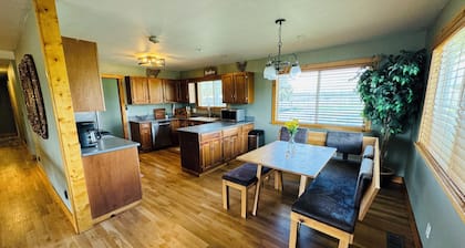 Cozy 3-Bedroom Farmhouse with Wi-Fi and Scenic Views in Norwood, CO
