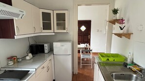 Private kitchen - Hideaway House 01 with Garden and FreeParking (Budapest)