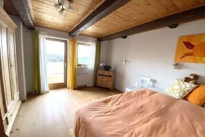 2 bedrooms, free WiFi, bed sheets - Andi‘s Berghütte Comfortable holiday residence (Weitensfeld - Kötschendorf)