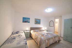 2 bedrooms, WiFi, bed sheets