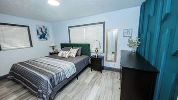 3 多间卧室、熨斗/熨衣板、WiFi、床单