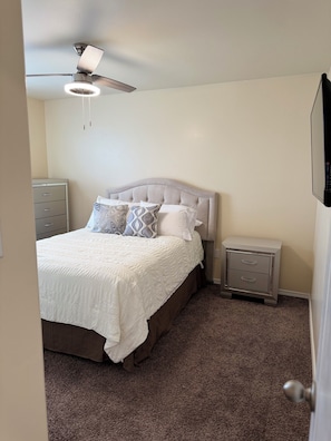 5 chambres, fer et planche à repasser, accès au Wi-Fi (inclus)
