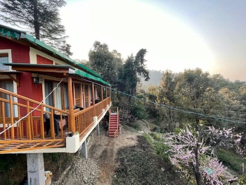 Tranquil View Cottage - 02 Bedroom Home with View