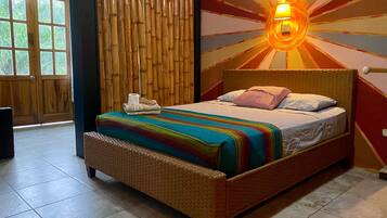 Deluxe Studio Suite, Partial Ocean View | Free WiFi