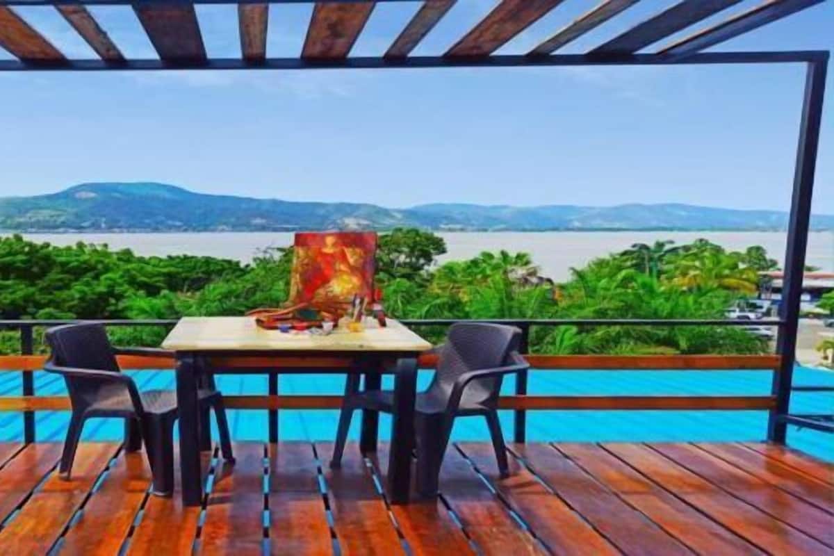 Attico Luxury, vista oceano | Servizio della camera