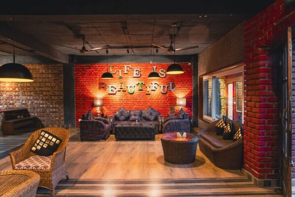 Interior - Nirvana Holiday Apartment - 04 Bedroom with Living (Mussoorie)