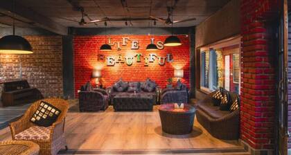 Nirvana Holiday Apartment - 04 Bedroom with Living