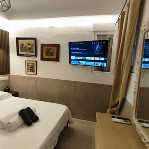 1 habitación, wifi y ropa de cama