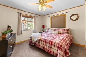 3 bedrooms, WiFi, bed sheets