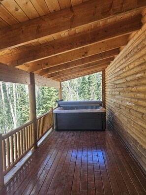 Terrace/patio - 5+ Bedroom, 4 Bath, 2 Full Kitchens w/ Gameroom & 8 person Hot Tub (Brian Head)