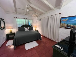 3 bedrooms, iron/ironing board, WiFi, bed sheets - Tropical Villa near the beach inside the iconic resort of Casa De Campo. (La Romana)