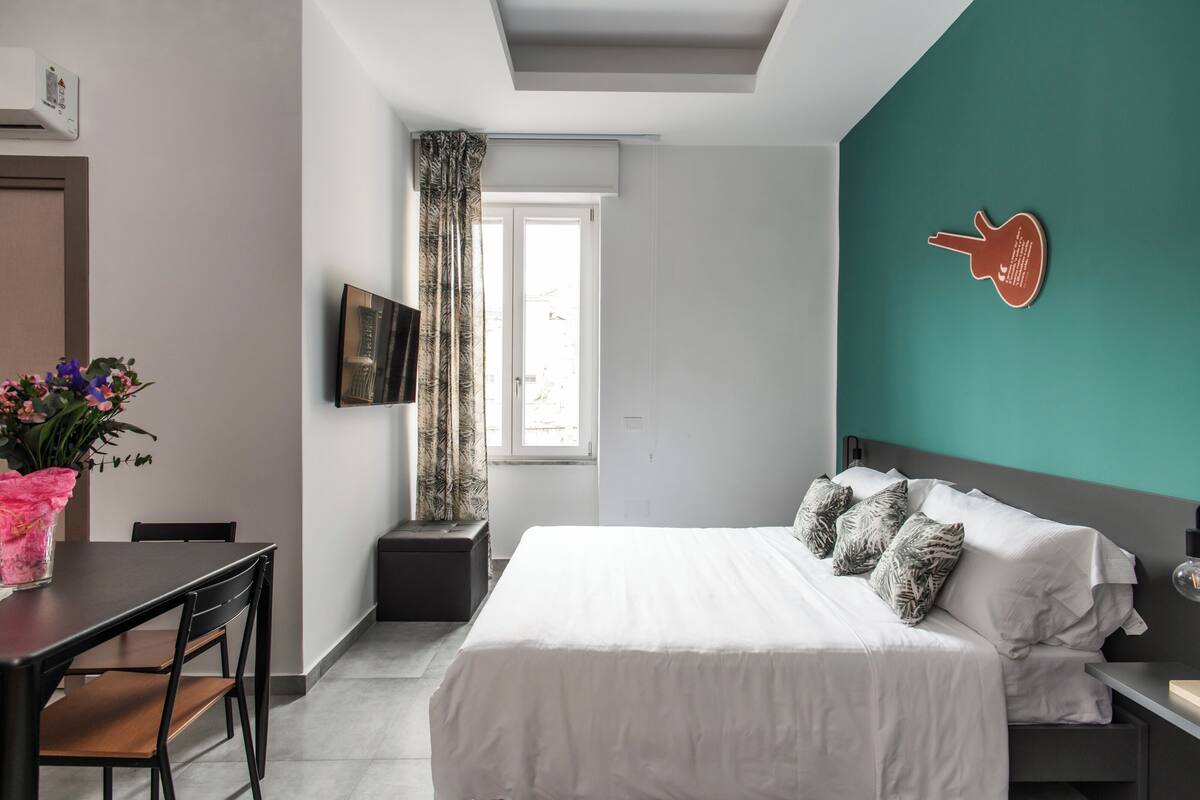 Luxury Quadruple Room | 1 bedroom, minibar, in-room safe, blackout drapes