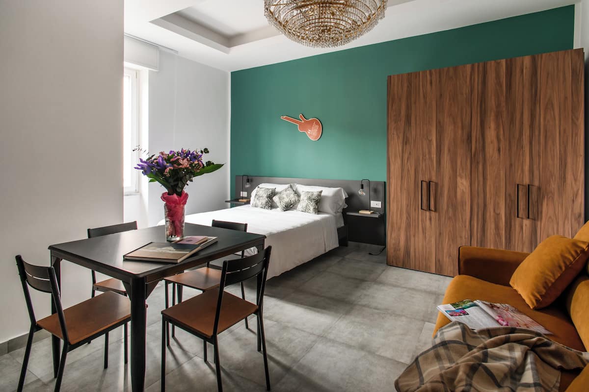 Luxury Quadruple Room | 1 bedroom, minibar, in-room safe, laptop workspace