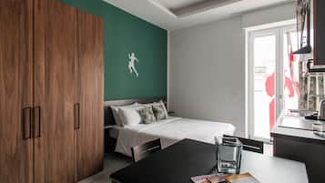 Familien-Vierbettzimmer, Balkon, Stadtblick