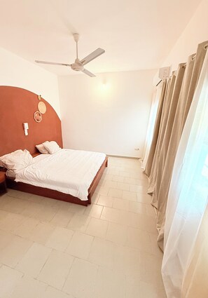 3 bedrooms, WiFi, bed sheets
